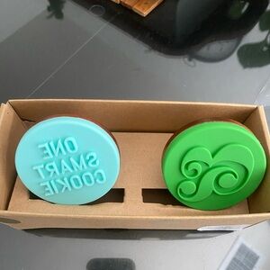 Kate spade new in box, cookie stamp. Adorable